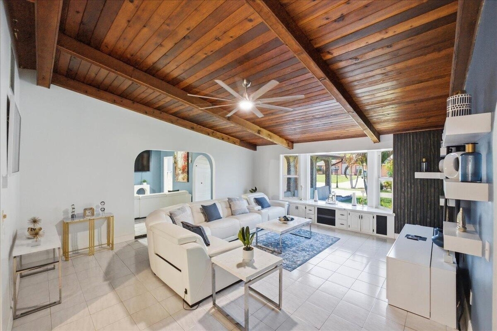 1326 Sw Bartell Avenue - Photo 10