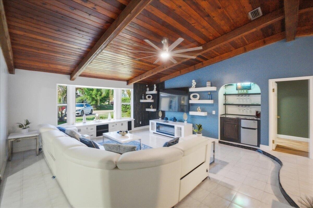 1326 Sw Bartell Avenue - Photo 9