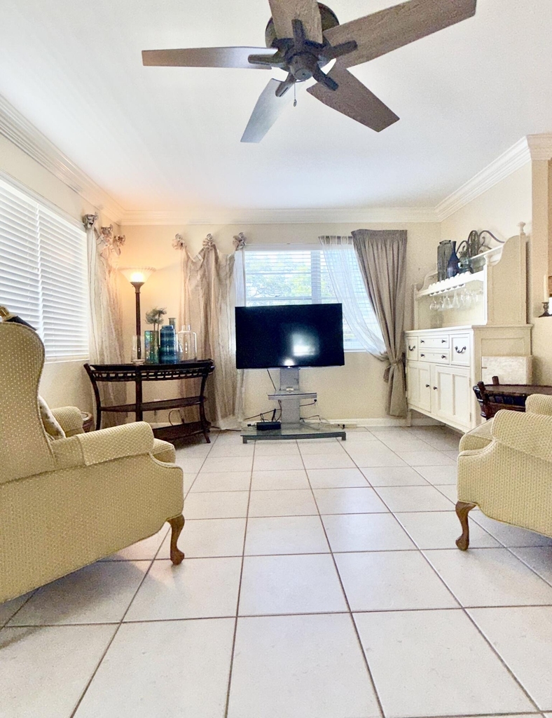 137 Farnham F - Photo 73