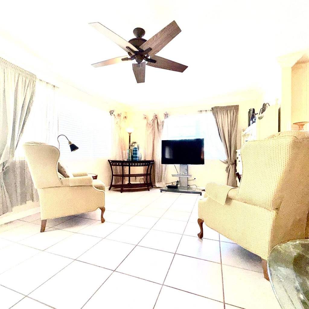 137 Farnham F - Photo 75