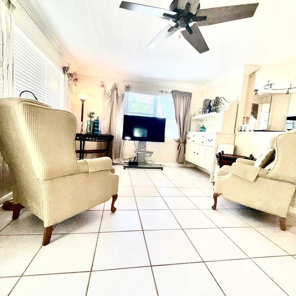 137 Farnham F - Photo 74