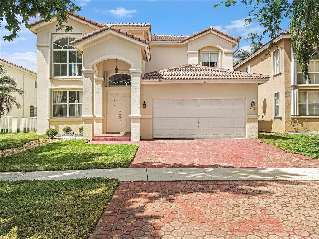 2316 Sw 127th Avenue - Photo 1