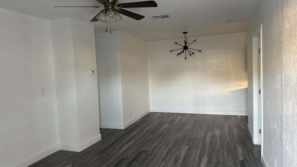 4628 Sw 32nd Drive - Photo 1