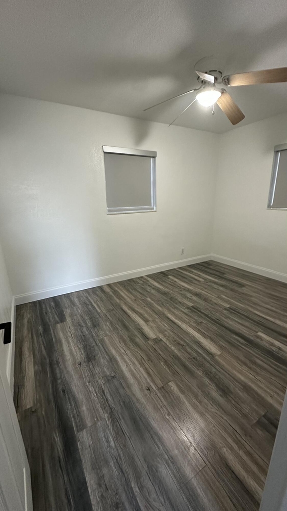 4628 Sw 32nd Drive - Photo 3