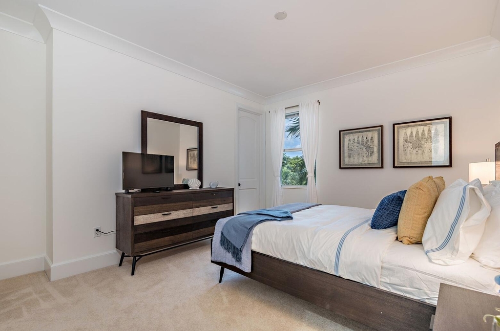 141 Gregory Place - Photo 18