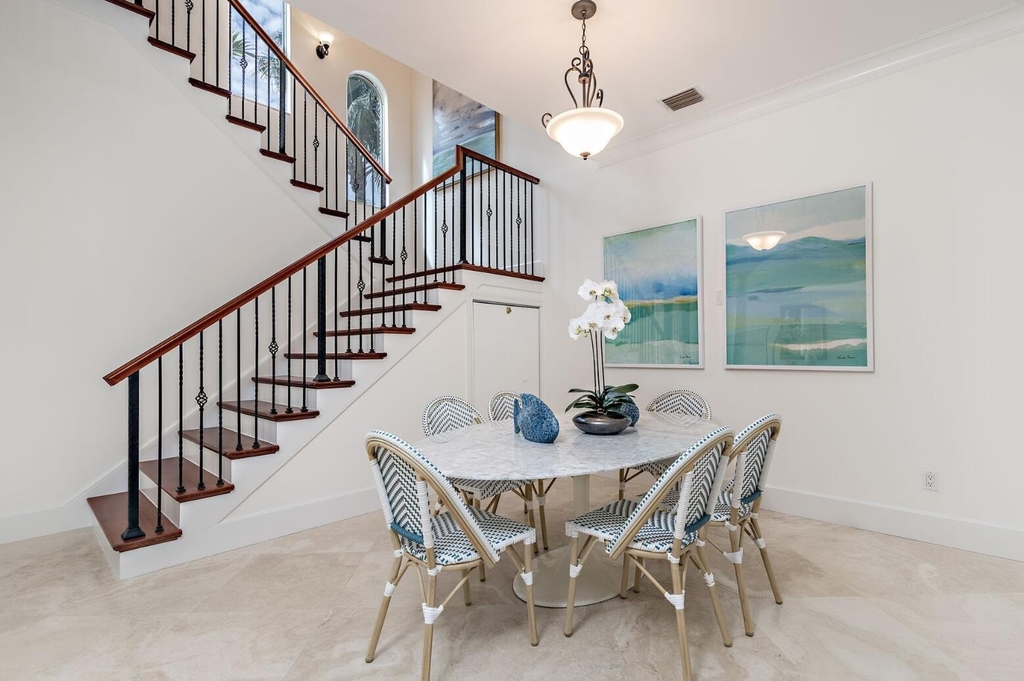 141 Gregory Place - Photo 11