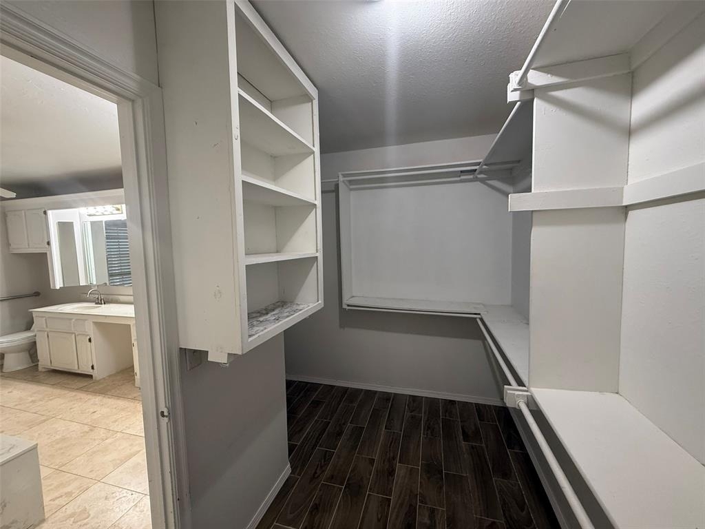 8521 Nw 121st Street - Photo 14