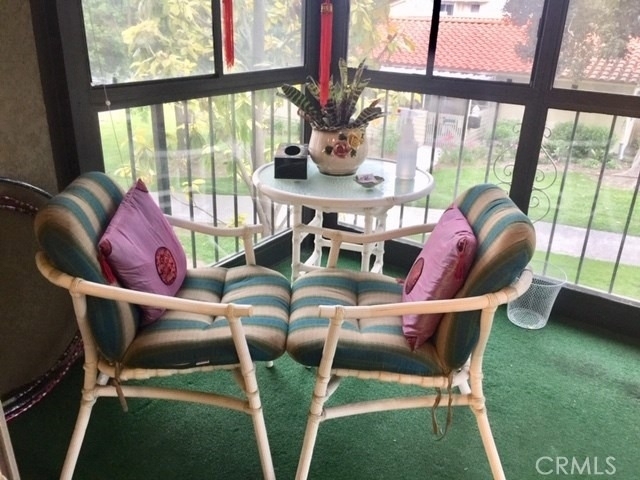 2369 Via Mariposa - Photo 3