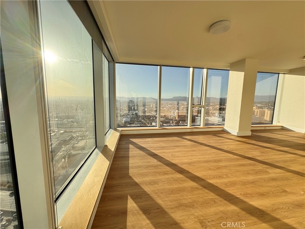 889 Francisco - Photo 58