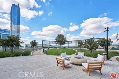 889 Francisco - Photo 2
