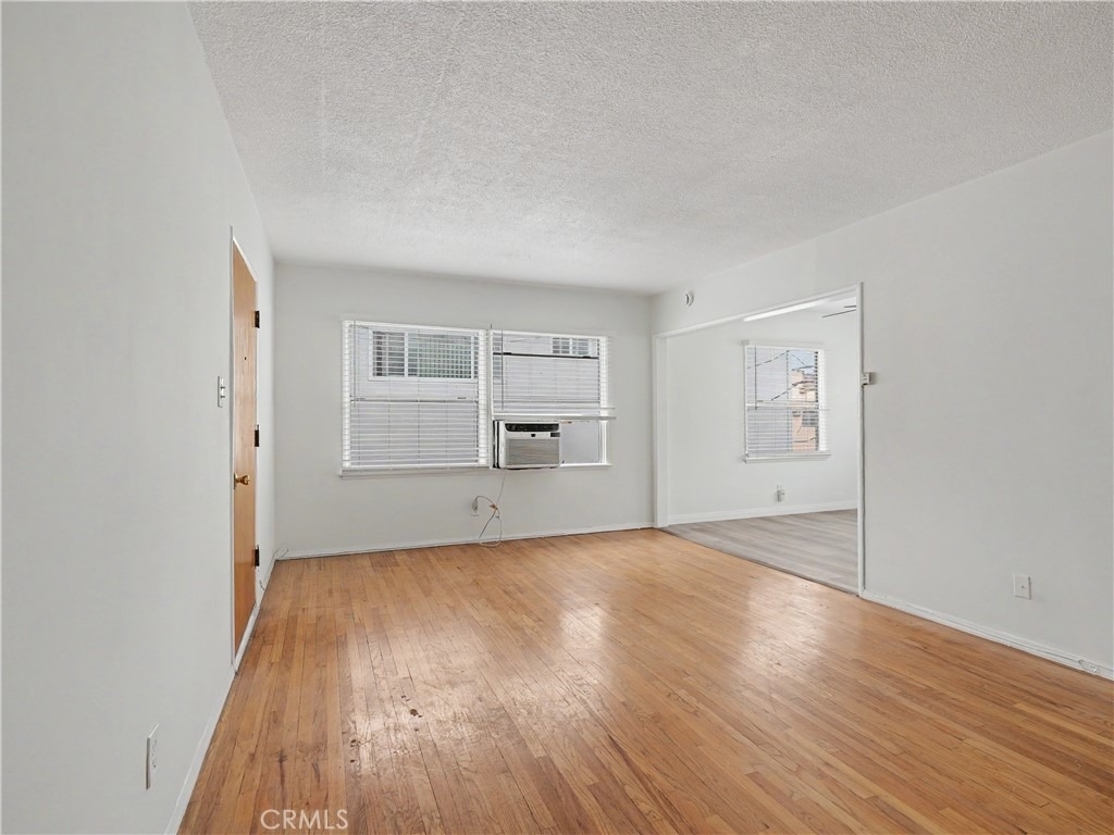 1037 N Curson - Photo 7
