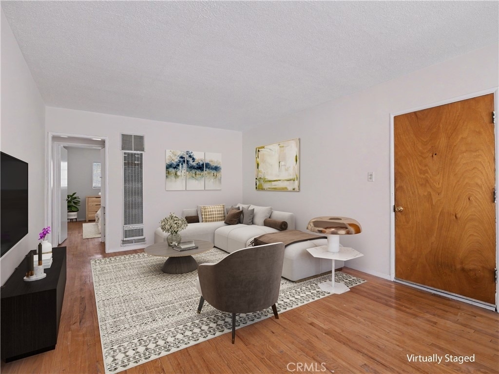 1037 N Curson - Photo 8
