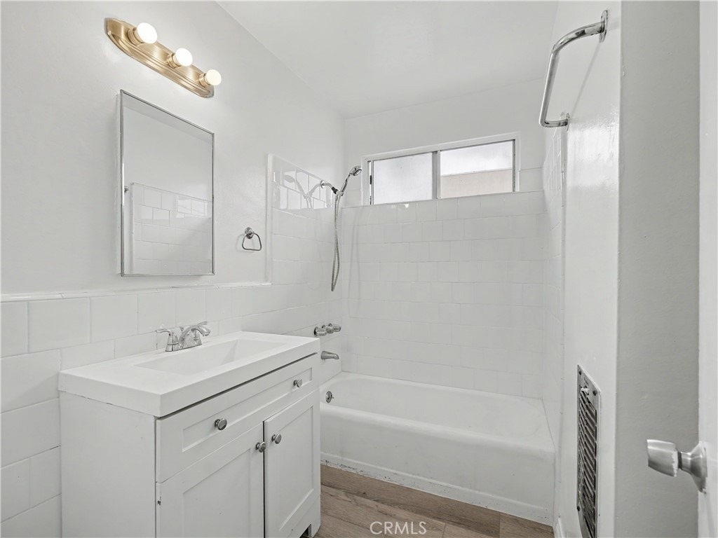 1037 N Curson - Photo 31