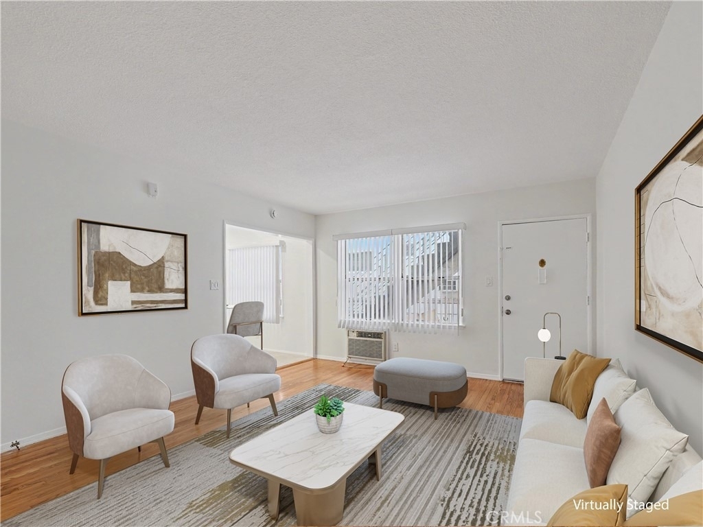 1037 N Curson - Photo 5