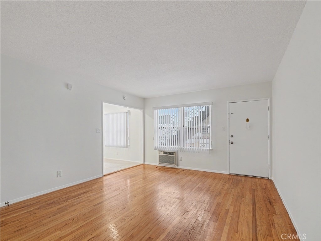 1037 N Curson - Photo 6