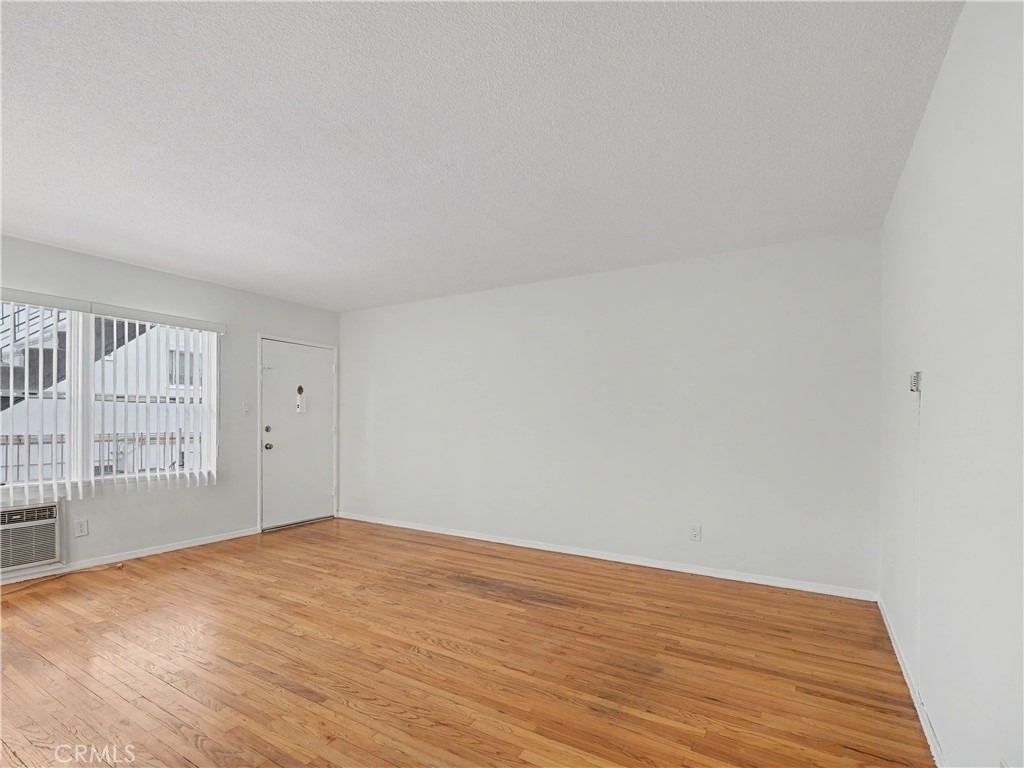1037 N Curson - Photo 8