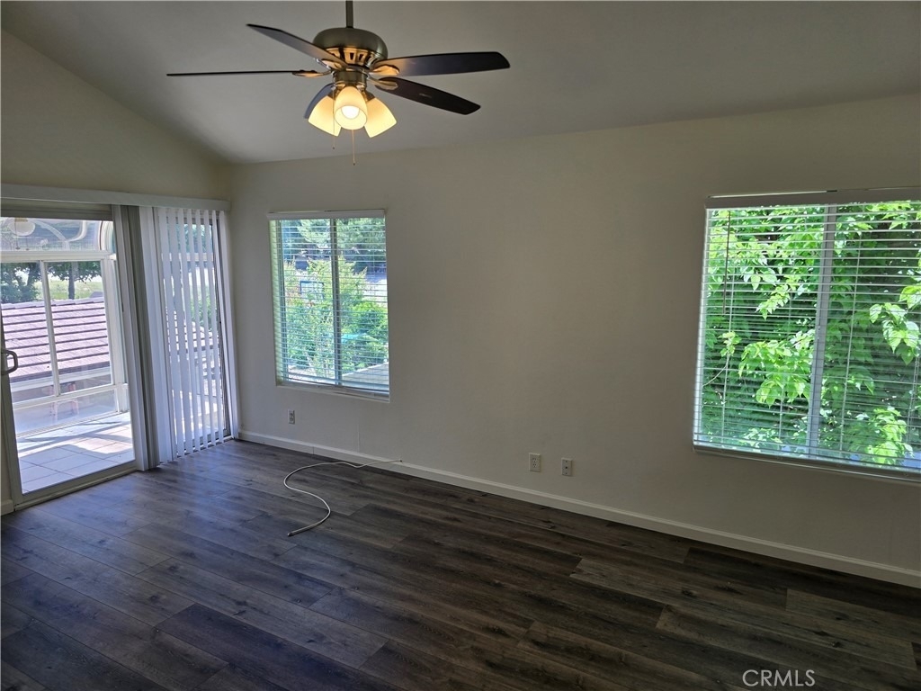 25317 Avenida Ronada - Photo 24