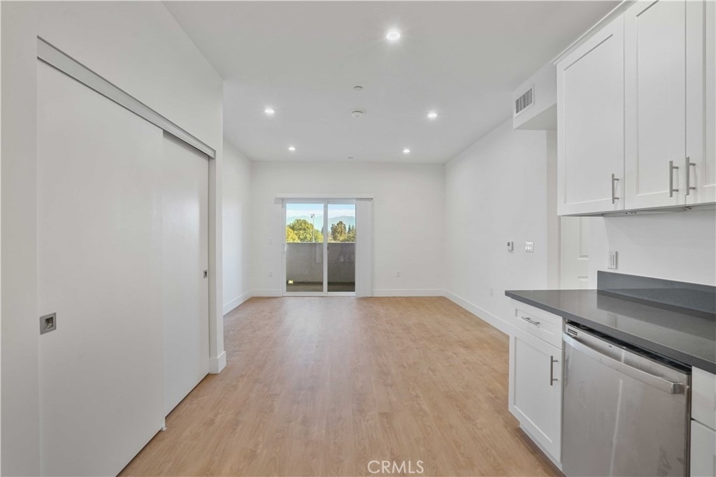 8750 Sepulveda Boulevard - Photo 4