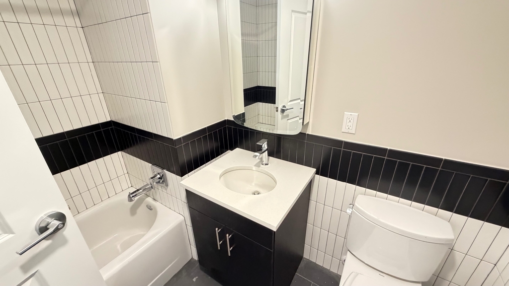 183-03 Hillside Avenue - Photo 6