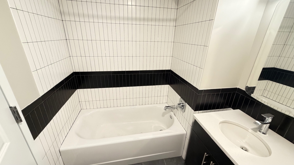183-03 Hillside Avenue - Photo 7