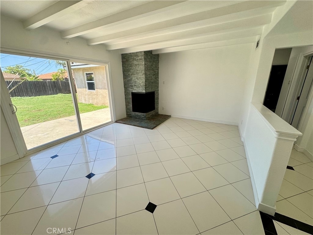 1211 N Siesta Street - Photo 2