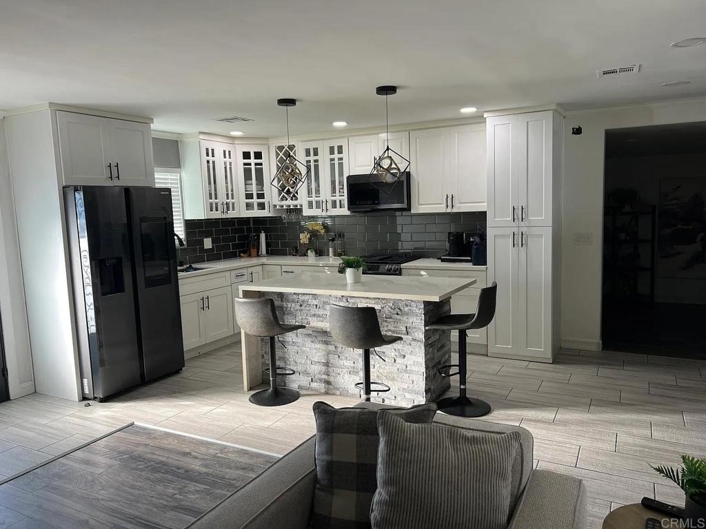 823 Gwen Street - Photo 1