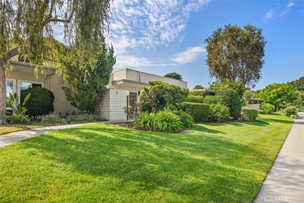 956 Calle Aragon - Photo 2