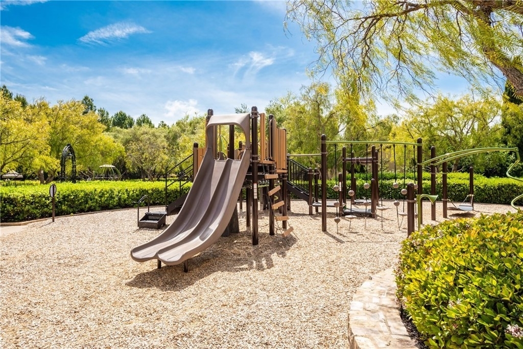 23 Castlerock - Photo 40
