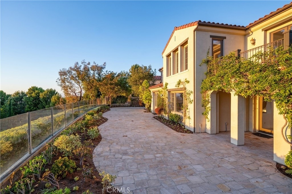 23 Castlerock - Photo 30