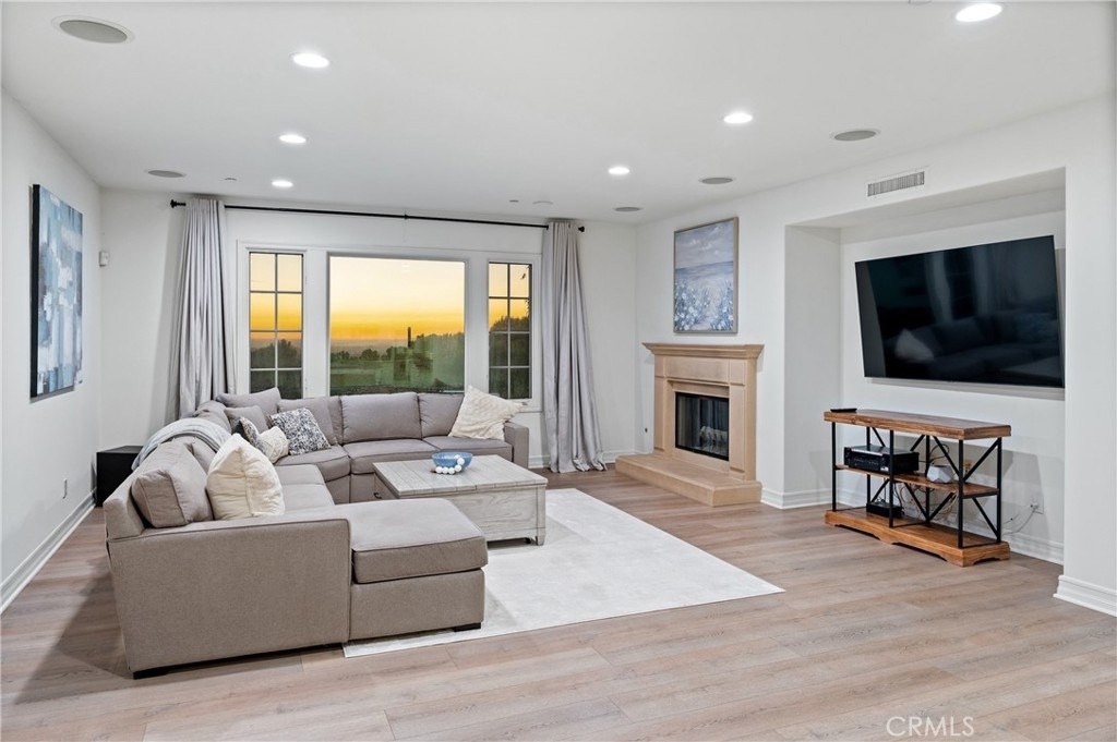 23 Castlerock - Photo 11