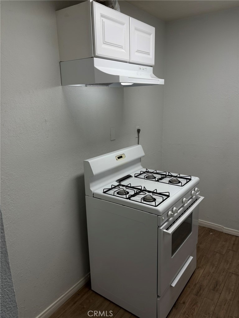2618 4th - Photo 7