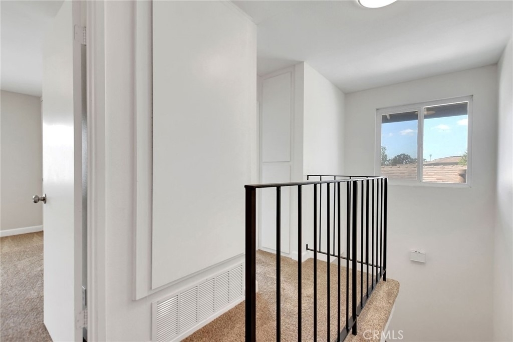 1460 Forest Glen - Photo 15