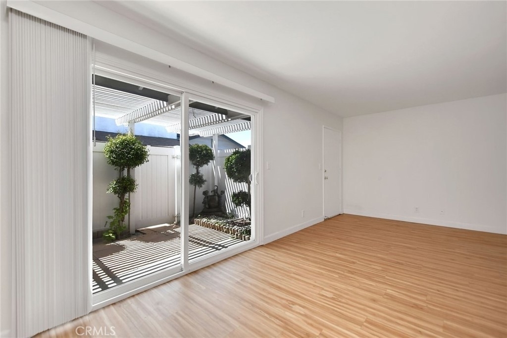 1460 Forest Glen - Photo 8