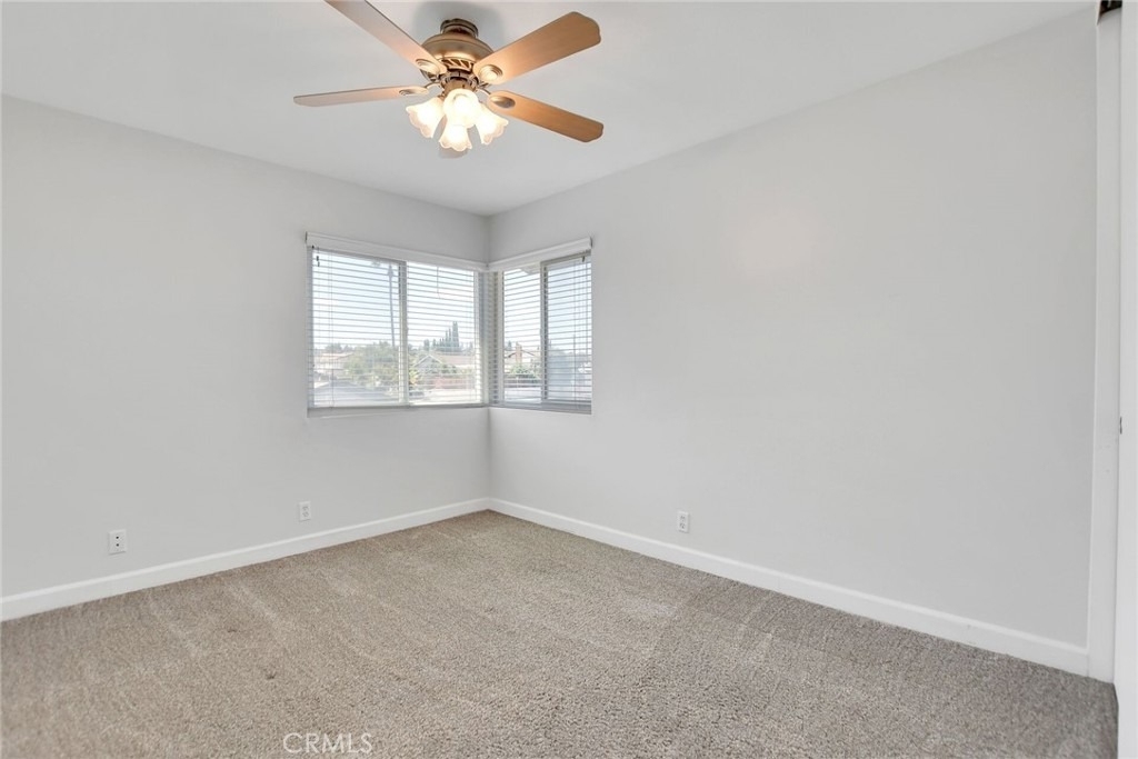 1460 Forest Glen - Photo 19