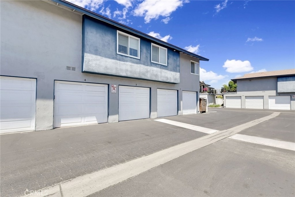 1460 Forest Glen - Photo 24