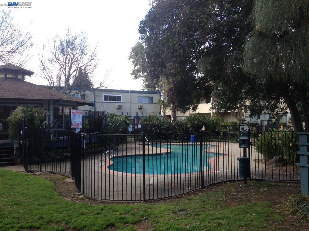 1731 Ellis St. - Photo 11