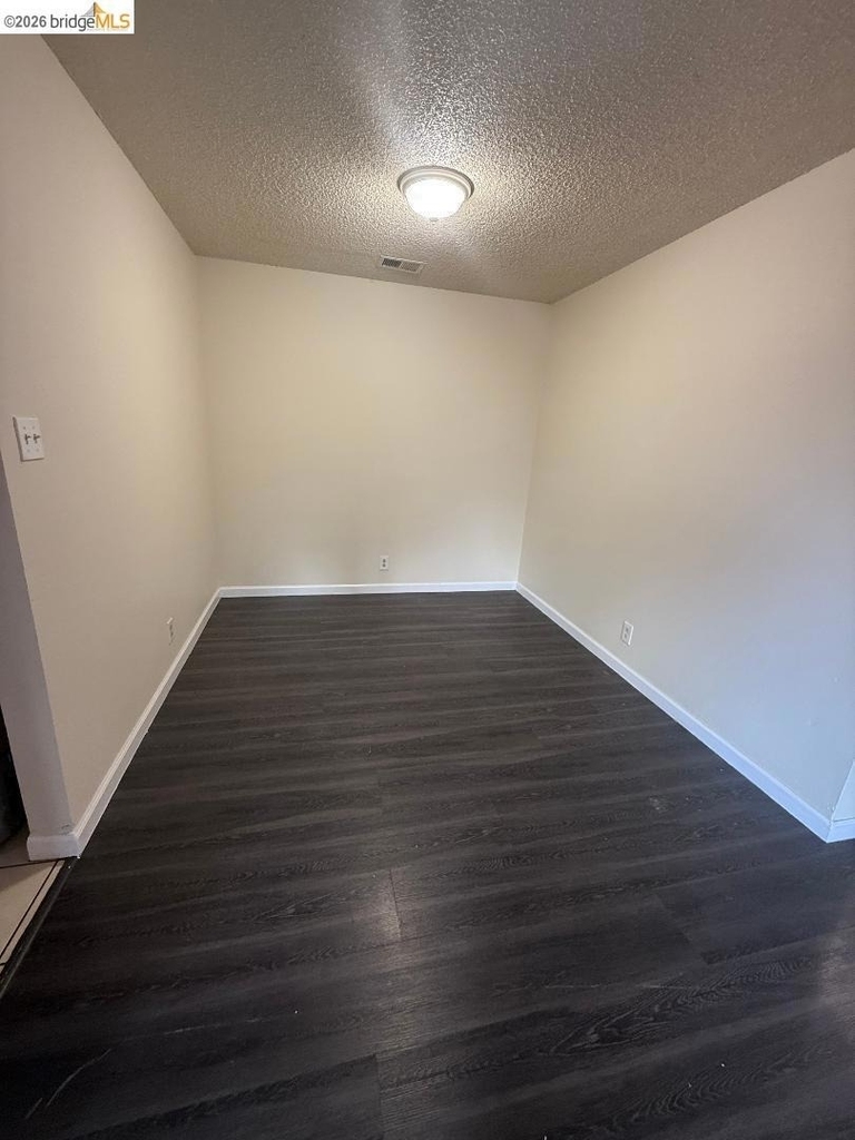 2112 Banyan Way - Photo 3