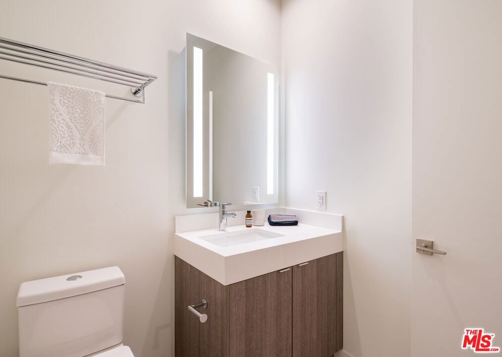 801 S Olive Street - Photo 35