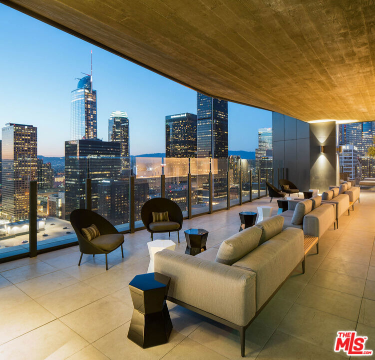 801 S Olive Street - Photo 52