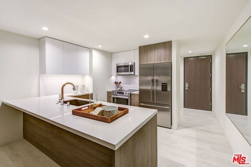 801 S Olive Street - Photo 29