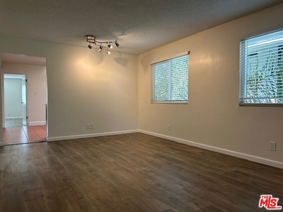 36 Brooks Avenue - Photo 6