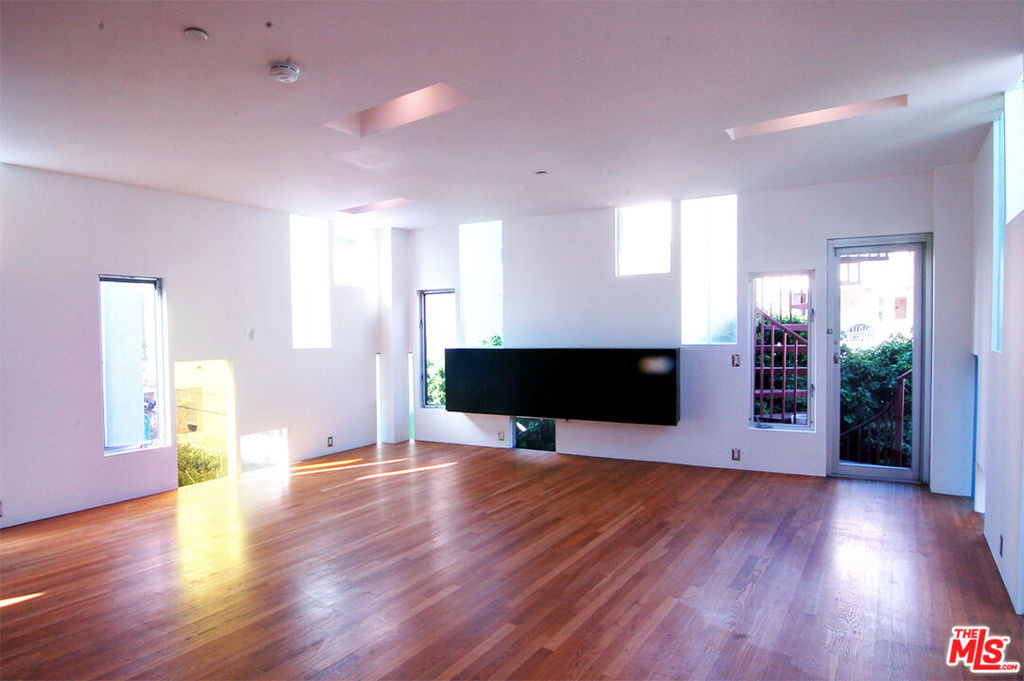 116 Pacific Avenue - Photo 10