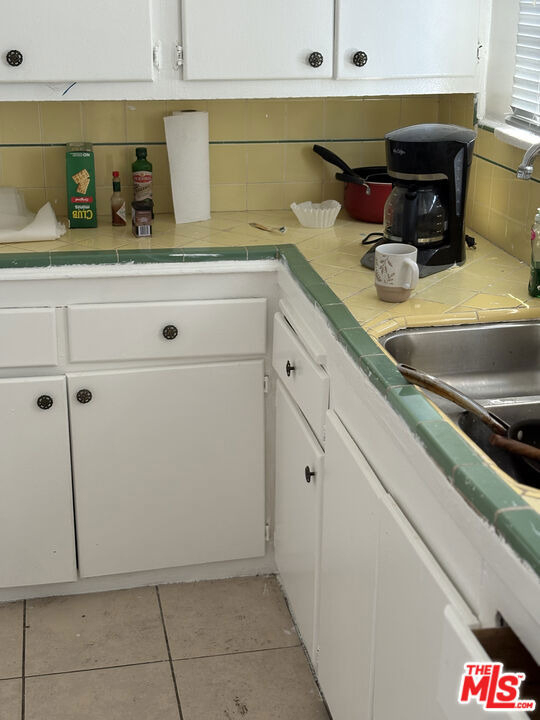 1052 W 60th Place - Photo 5