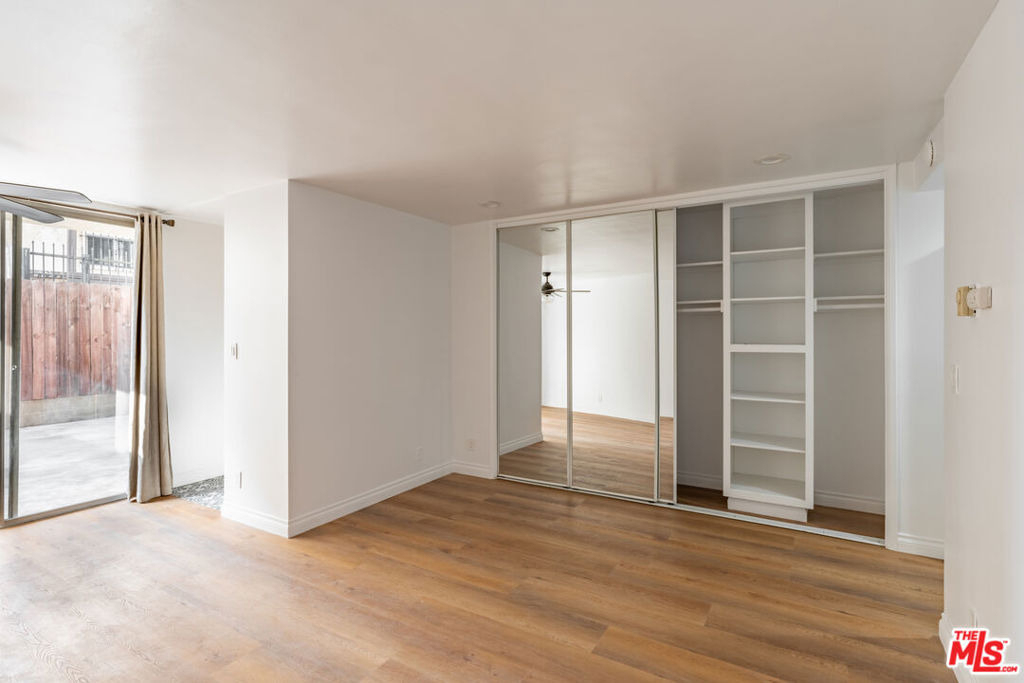 4255 W 5th Street - Photo 11