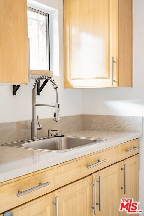 4255 W 5th Street - Photo 5