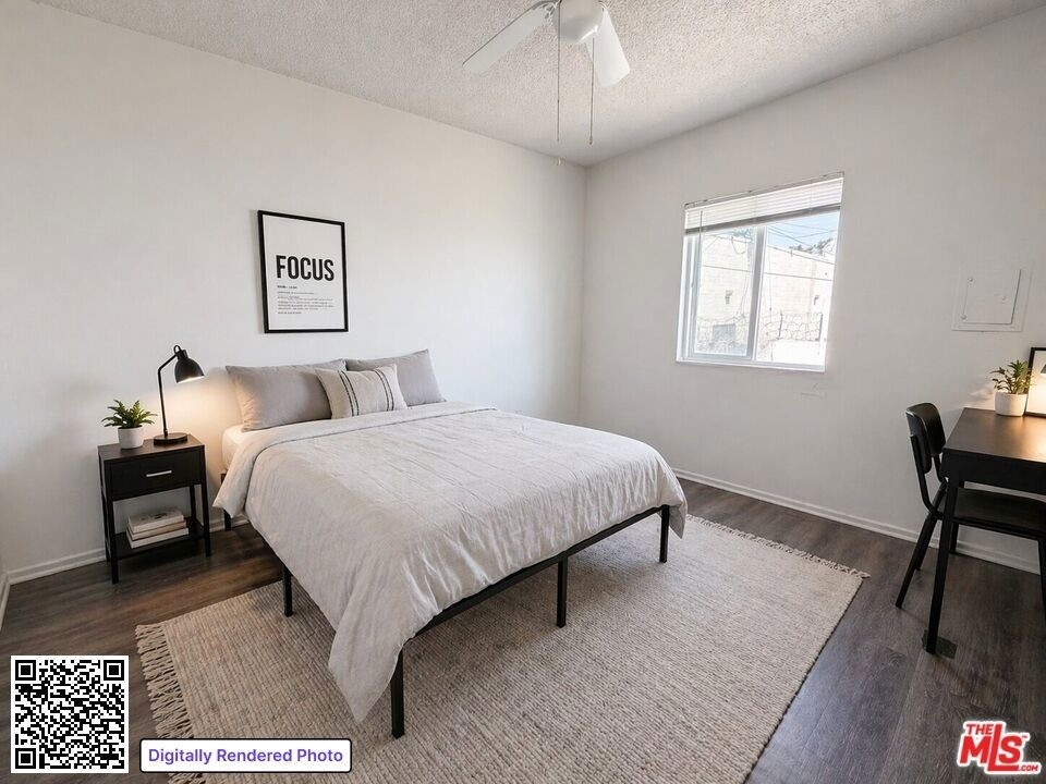 1133 W 36th Place - Photo 4