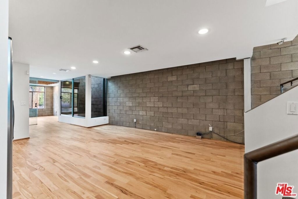 6615 Melrose Avenue - Photo 12