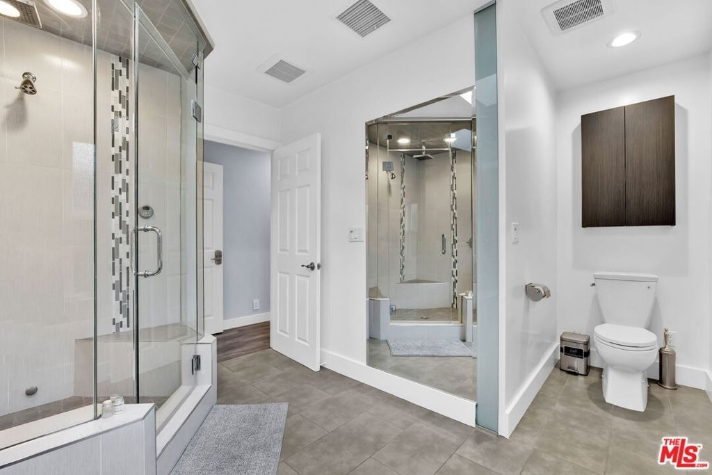 8345 White Oak Avenue - Photo 24