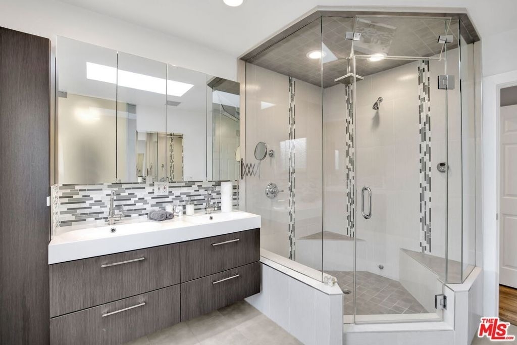 8345 White Oak Avenue - Photo 23
