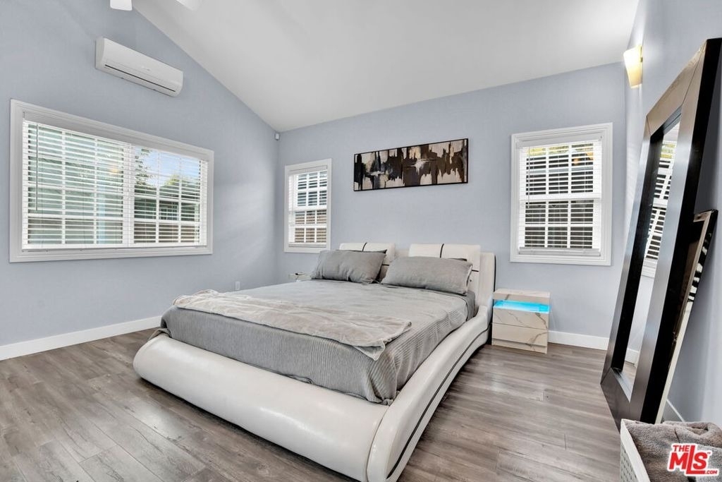 8345 White Oak Avenue - Photo 26